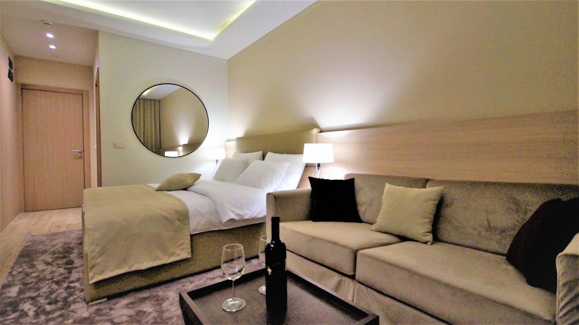 Hotel Villa Gracia บุดวา ภายนอก รูปภาพ