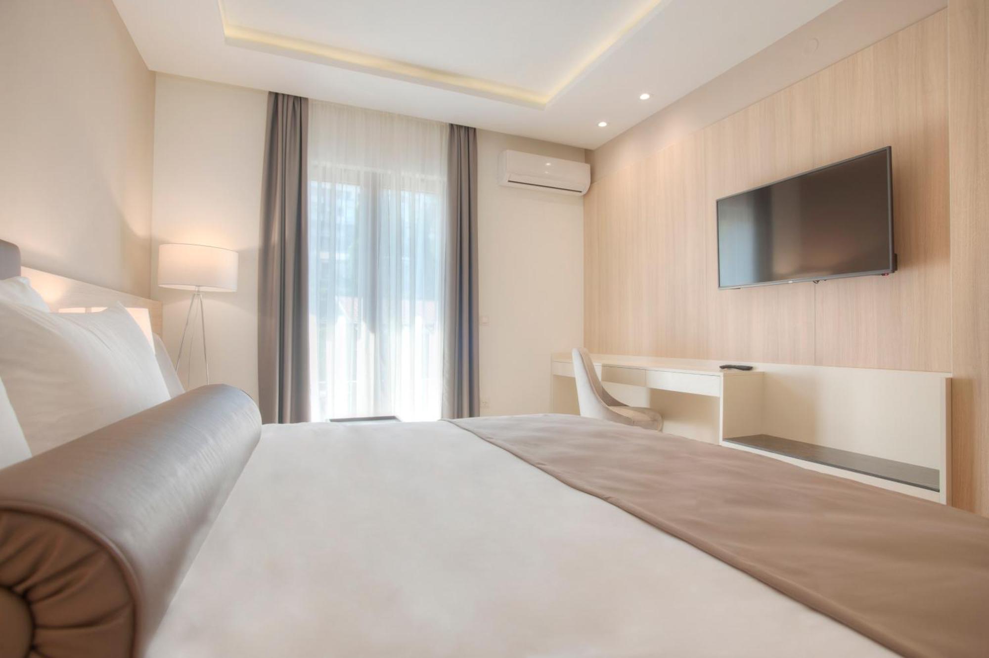Hotel Villa Gracia บุดวา ภายนอก รูปภาพ