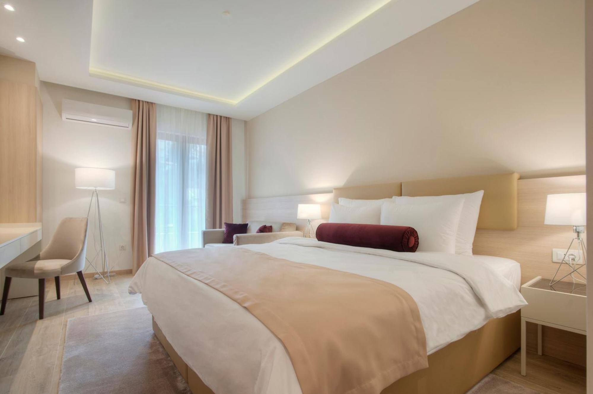 Hotel Villa Gracia บุดวา ภายนอก รูปภาพ