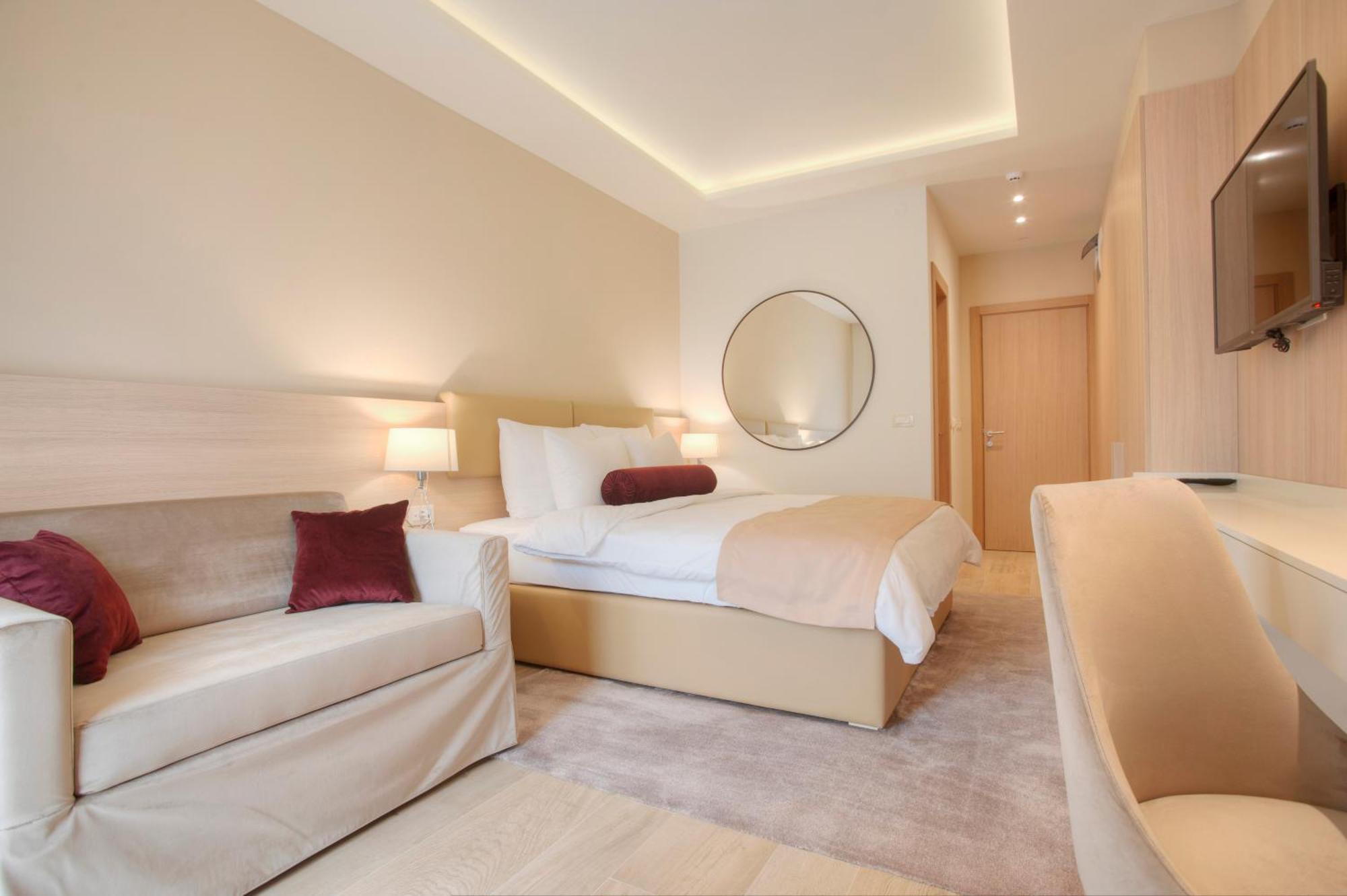 Hotel Villa Gracia บุดวา ภายนอก รูปภาพ